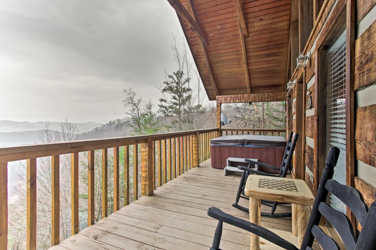 Sevierville Cabin With Private Hot Tub And Fireplace! Экстерьер фото